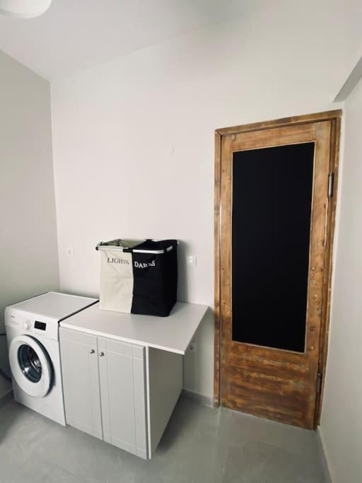 Apartment Calm Stone House Elemm *