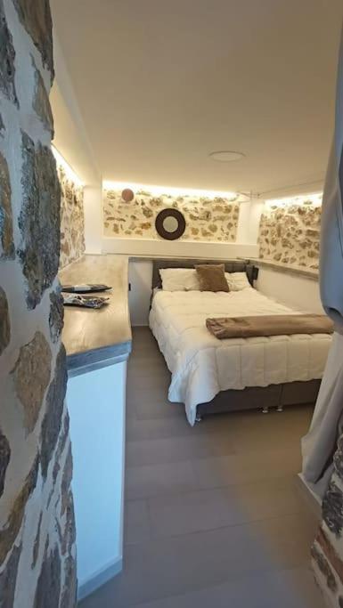 Apartment Calm Stone House Elemm Kastoria