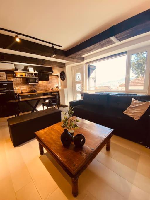 Calm Stone House Elemm Apartment *